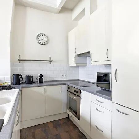2-bedroom With Netflix * Parigi