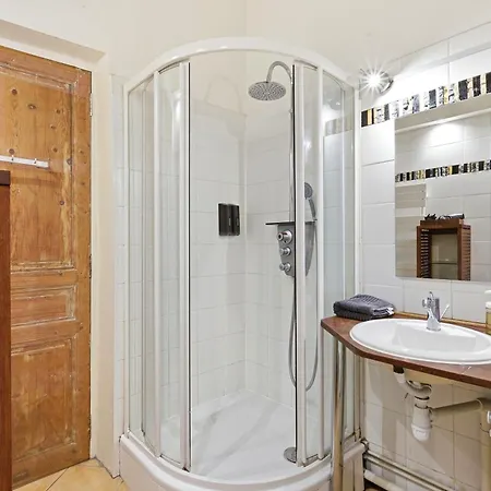 2-bedroom With Netflix باريس